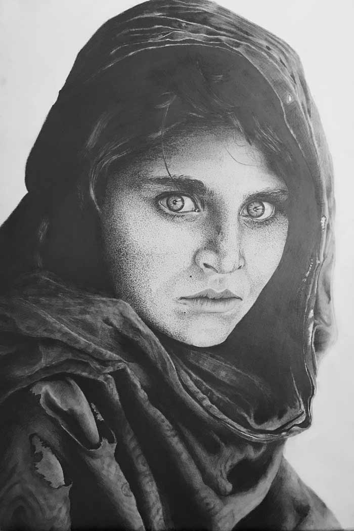 Hyper realistic portrait drawing of a girl